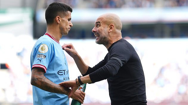 Bayern Set to Sign Cancelo from Manchester City